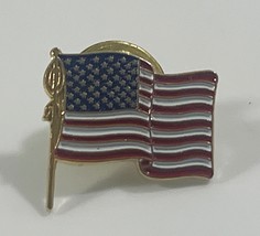AMERICAN FLAG Gold Tone Lapel Pin - $5.44