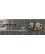Zig Zag Needle Plate #312777 For Singer Domestic Sewing Machines - $173.97 MXN