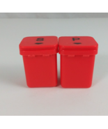 Vintage Zelco Red Flip Top Recycle Bin Mini Plastic Salt &amp; Pepper Shakers - €6,70 EUR