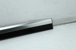 2004-06 VOLKSWAGEN PHAETON FRONT RIGHT DOOR EXTERIOR DOOR MOLDING TRIM H2084 image 2