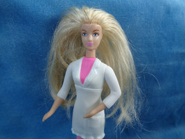  McDonald&#39;s 2012 Mattel I Can Be....Doctor Barbie 5&quot; - £1.19 GBP