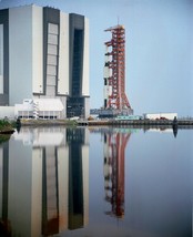 Saturn V/Apollo 15 leaving Vehicle Assembly Building at KSC Photo Print - £6.92 GBP+