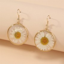 Fashion Transparent Dried Flower Elegant Earrings For Women Resin Daisy ... - £10.29 GBP