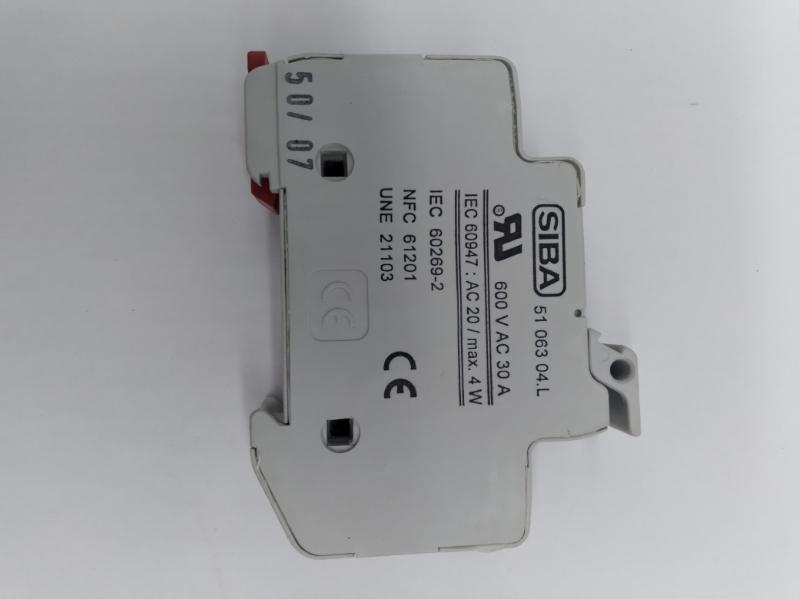  Siba 51 063 04. L Fuse Holder with Light Alarm 600VAC 30Amp 4W  - $5.99
