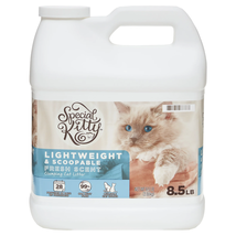 Lightweight and Scoopable Clumping Cat Litter, Fresh Scent, 8.5 Lb - $365.94 MXN