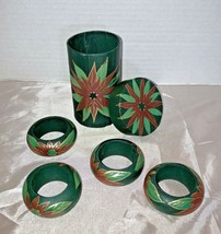 Set Of 4 Hand Painted Wood Round Napkin Rings Green with Red Poinsettias - £14.15 GBP