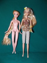 2 Dolls 1 Disney&#39;s Rapunzel Doll and 1 Off Brand 12&quot; Doll  Lot of 2  BD14 - £4.60 GBP