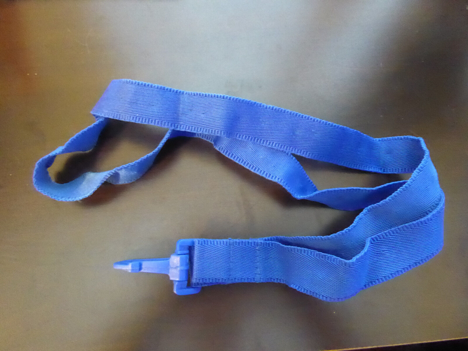 Disney Trading Spille 49078 Cordoncino - Tinta Unita Blu Con Clip - $5.32