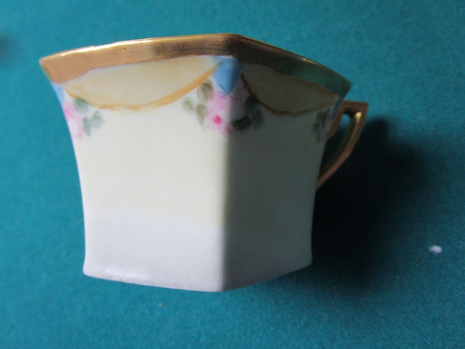 TRESSEMAN &amp; VOGT T &amp; V LIMOGES FRANCE 6 SIDES 3 CUPS AND SAUCERS [*RS1BSKT] - $105.92