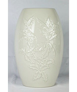 Lenox Porcelain Four Seasons Vase Collection Winter The Cardinal Holly 1... - £30.92 GBP
