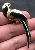 VTG LC Liz Claiborne Gold Tone & Green Parrot Brooch Pin 2.75" x 1" Bird - $9.49