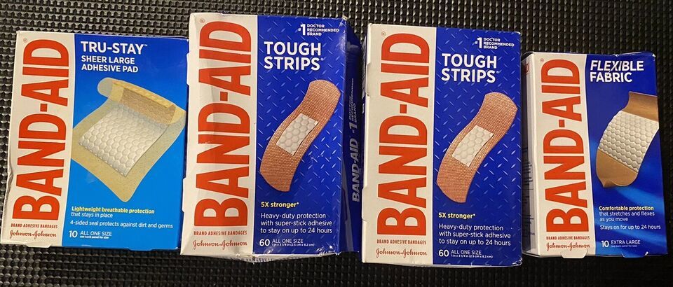 Band-aid Tough Strips And large Adhesive Pads 140 Ct - $16.82