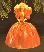 Hallmark: Holiday Barbie - Series 1st - 1993 Classic Ornament - £10.65 GBP