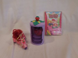Strawberry Shortcake Goodies-to-Go Scooter + Doll+ Purple Mirror Wardrobe + DVD - £15.83 GBP