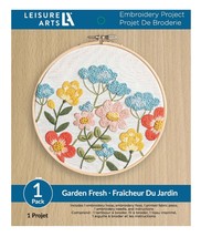 Leisure Arts Garden Fresh 6 Inch Embroidery Kit 51133 - £9.39 GBP