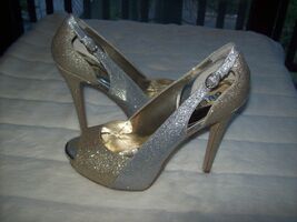 Guess Pammie color block peep-toe platform pumps  NEW SZ 10 - $31.28