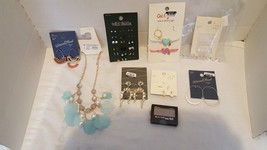 Mixed Jewelry Lot Shelf Pulls Missing Items Great Price - £17.63 GBP