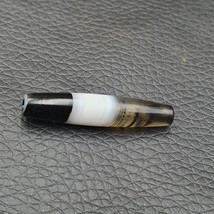 Ancienne perle d&#39;agate chung naturelle du Moyen-Orient 27,8 mm - $36.47