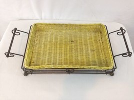 Formed Metal Wire Wicker Casserole Baking Pan Holder - $8.91