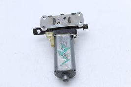 2010 Mercedes SLK230 SLK300 SLK350 FRONT LEFT DRIVER SEAT ADJUSTMENT MOTOR U0052 image 2