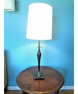 Vtg MCM HONI CHILO Tall Turned Walnut Wood  &amp; Brass Table Lamp  w Shade ... - $2,352.09 MXN