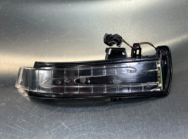 10-2013 mercedes w221 s550 s600 passenger RH view mirror indicator repea... - $69.87
