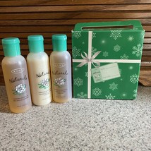 Avon Naturals Gardenia Travel Set Shower Gel Foam Bath Lotion 2 Oz Each - $230.21 MXN