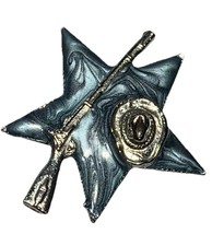 VINTAGE Silver Blue Cowgirl Pin Brooch Enamel Star Hat Rifle Western The... - $128.61 MXN