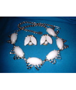 Vintage Jewelry White Thermoset Necklace  - £14.42 GBP