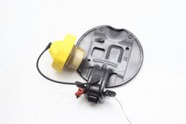08-20 DODGE GRAND CARAVAN FUEL FILLER DOOR W/ TANK CAP E0282 image 7