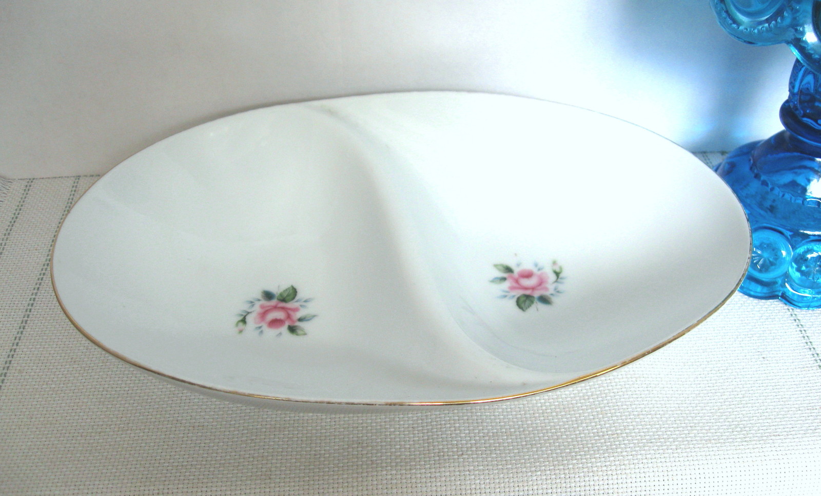 Style House Fine China Oval Divided Vegetable Bowl - Miniver Pattern - Japan - $18.00