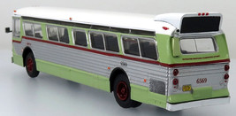 Flxible Fishbowl New Looks bus Septa 1/87 Scale 1970&#39;s Livery Iconic Replicas  - £31.78 GBP