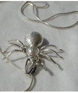 Spider silver pendant - $568.49 MXN