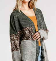 Umgee M Medium Oversized Tunic Sweater Leopard Colorblock Brown Button Up Green - £9.63 GBP