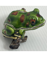 Enamel jeweled pill box, 3&quot; frog on tree limb Unique Collectible Figurine - £12.93 GBP