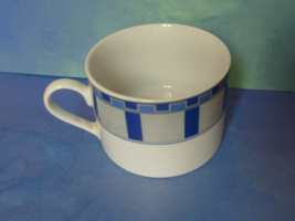 Vintage White Tea Coffee Cup Blue Ornament pattern - £7.77 GBP