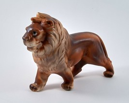 Ceramic Lion Figurine Prowling King Of The Jungle 8&quot; Trimont Ware Vintag... - $17.99