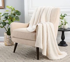 Barefoot Dreams CozyChic 54&quot; x 72&quot; Throw in Cream  OPEN BOX - £155.06 GBP