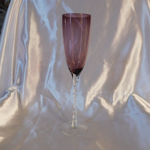 Wine Glass with Purple Bowl and Clear Twisted Stem # 21197 - £5.48 GBP