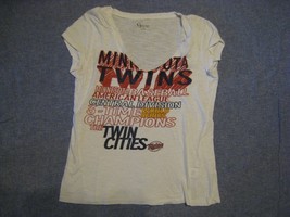Minnesota Twins T-Shirt World Séries Central Division Alyssa Milano Femme - £105.73 GBP