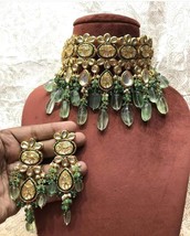 VeroniQ Trends-Choker Necklace with Mesh Kundan in Pink-Fluorite Beads - £113.42 GBP