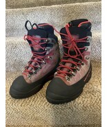 Vasque mountaineering super alpinista size 7 boots - $409.51 CAD