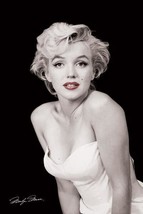 Marilyn Monroe Black &amp; White Lip Red Poster-
show original title

Original Te... - £5.64 GBP