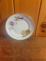 1 Royal Worcester Fine Porcelain Evesham Pattern Bread Plates. 6-5/8&quot;W - $8.00