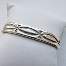 RAY TRACEY NAVAJO VINTAGE 925 STERLING SILVER CUFF BRACELET - $365.31