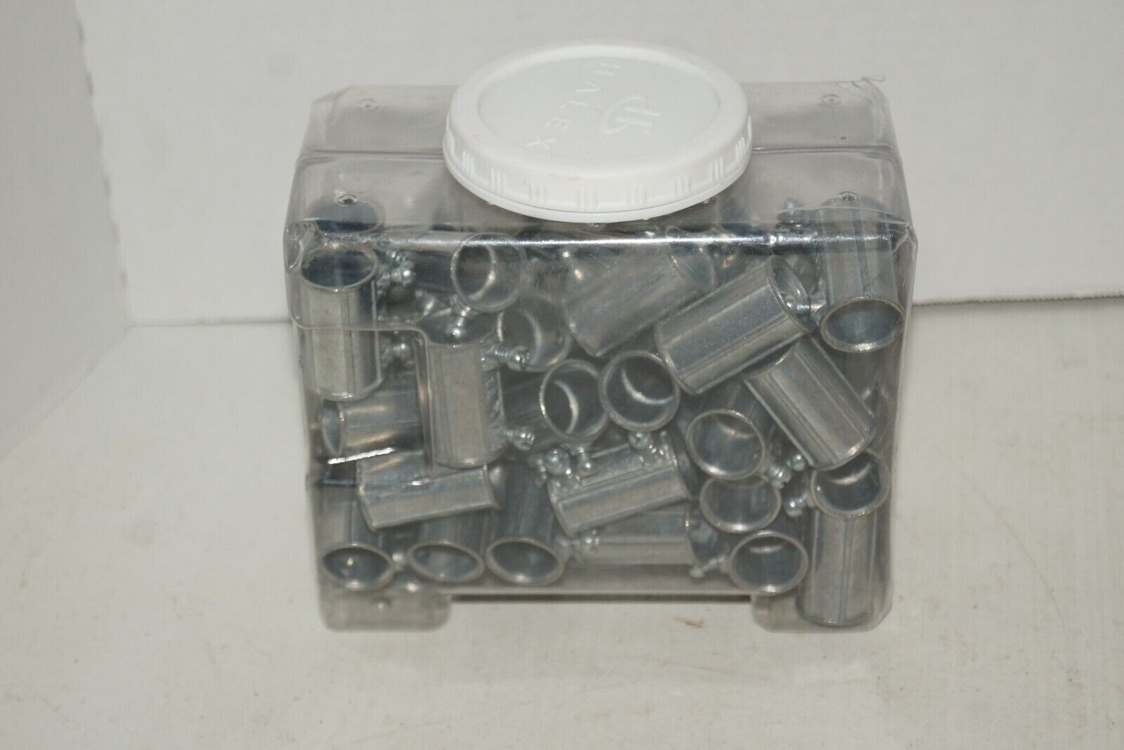 Halex 1/2 in. EMT Set-Screw Coupling Die Cast Zinc Plated (50-Pack) NEW IN BOX! Item image 4