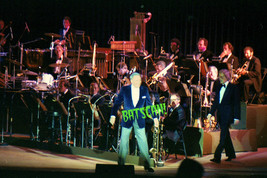 FRANK SINATRA 4 x 6 Photo--1978 Universal Amphitheater--In Performance! ... - £3.95 GBP