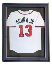 Ronald Acuna Jr Signé Encadré Personnalisé Blanc Baseball Jersey Bas ITP - $485.00