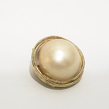 Vintage Faux Pearl Large Round Gold Tone  Brooch Pin 1&quot; Cream - $17.28