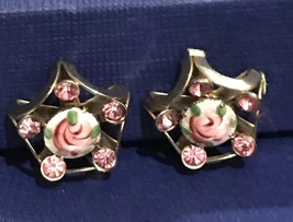 Antique Rhinestone  Screw-Back Guilloche Enamel Green Pink Roses Flower Earrings - £31.45 GBP